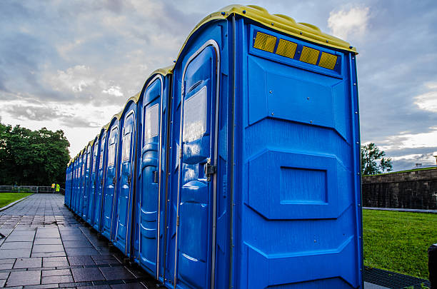 Best Portable restroom trailer rental  in Diamond Springs, CA